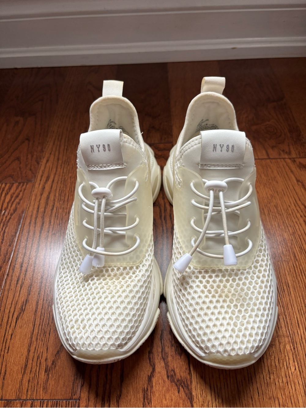 Off-White/Cream Steve Madden Sneakers